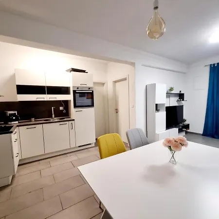 Apartments Zman Lägenhet *