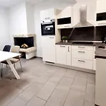 Apartments Zman شقة Žman