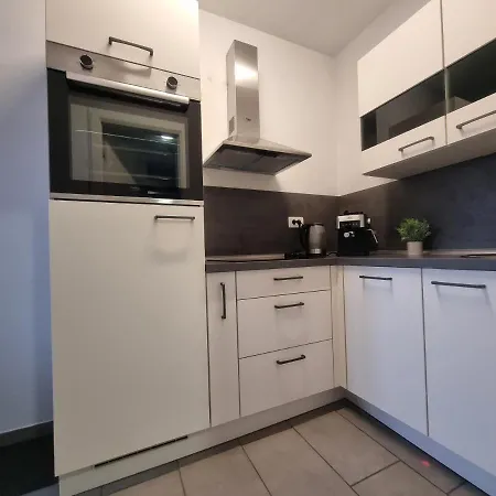 Apartments Zman Apartman *