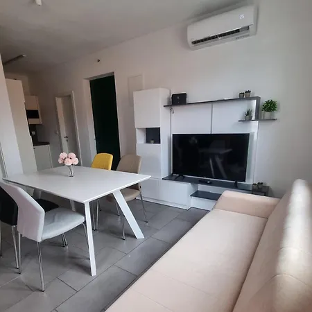 Apartments Zman Apartman *